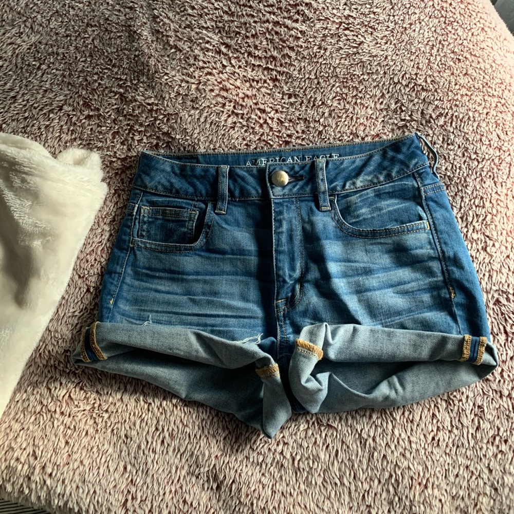 American Eagle hi rise shorts